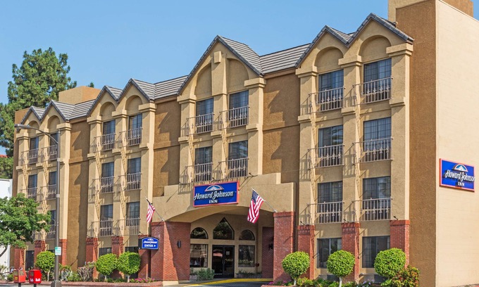 Mid Central Hotel | Howard Johnson by Wyndham Pasadena