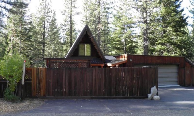 North Upper Truckee House | Kiowa Romantic Home #COH916