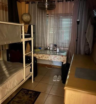 Inglewood Hostel | LAX Victory