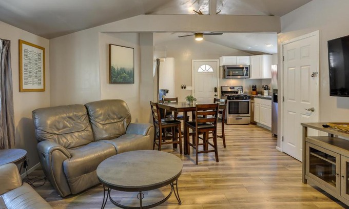 Fawnskin House | Less Than 1 Mi to Big Bear Lake Fawnskin Cottage with Grill