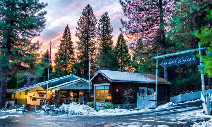 Madera County Cabin | Lodge ∙ 1 bedroom ∙ 4 guests