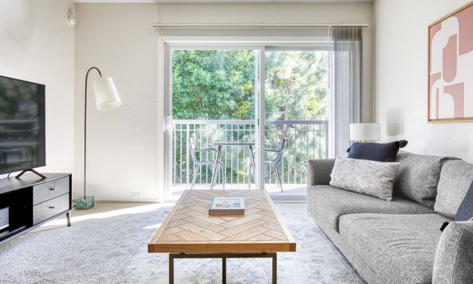 Los Angeles Apartment | Lux Toluca Hills 1BR w/ Pool & Gym, walk to Olive Ave bars, by Blueground