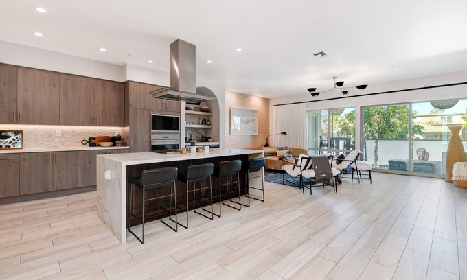 Point Loma Condo | Luxe Designer Condo, Top Floor, Dual Master, Walk to Harbor in Point Loma SD