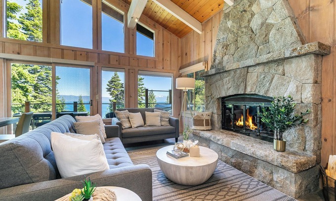 Talmont Cabin | Luxe Tahoe City Cabin w/Lake Views & Beach Access