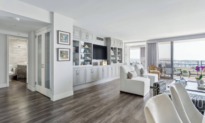 Marina del Rey Condo | Luxurious 2 Bedroom 2 Bath Condo with Stunningly Gorgeous Ocean and Marina Views
