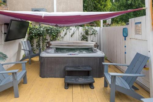 Mid City House | Luxury Bliss 3BR Home w/Private Jacuzzi & BBQ