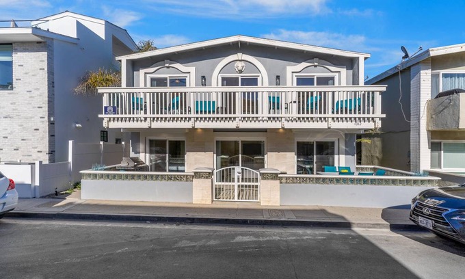 Santa Ana Heights House | Maisonette ∙ 3 bedrooms ∙ 6 guests