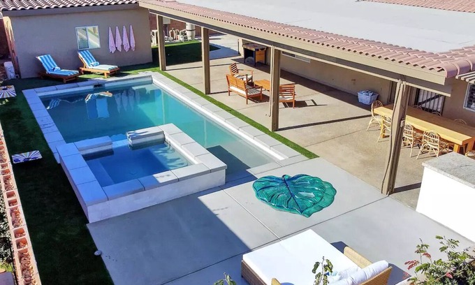 Coachella House | Mango Manor - Close to festivals & tennis gardens!