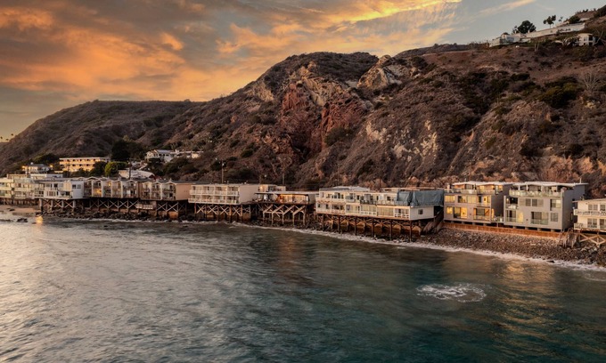 Los Angeles County House | Matador by AvantStay | Ocean Front Malibu Pad w/Rooftop Patio