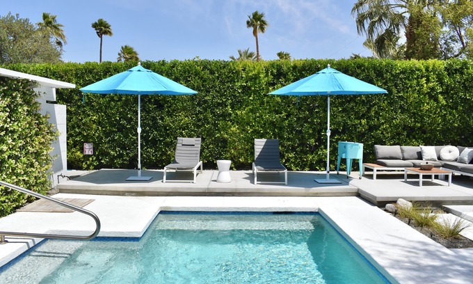 Racquet Club Estates House | Mid-century Alexander w Heated Saltwater Pool/Spa, Tesla Charger