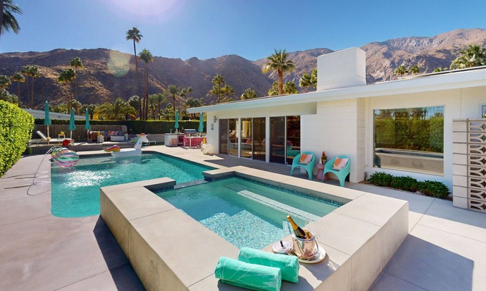 Vista Las Palmas House | Mid-Century Alexander stunner with saltwater pool & spa - walk downtown