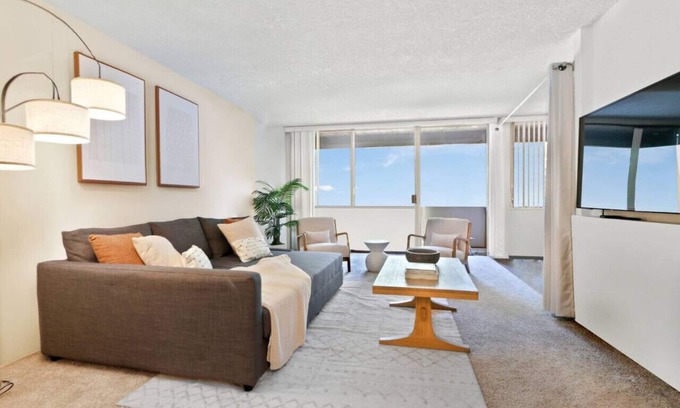 Silver Strand Apartment | Modern 3BD/2Ba Apt in Marina, CA
