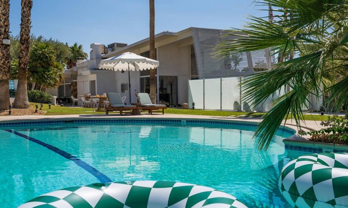 Desert Park Estates House | Monkey Tree Hotel 9 in Palm Springs