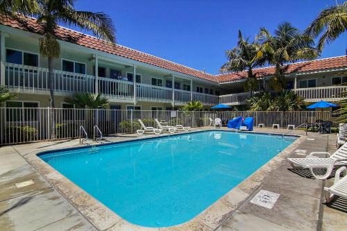 Carpinteria Hotel | Motel 6-Carpinteria, CA - Santa Barbara - South