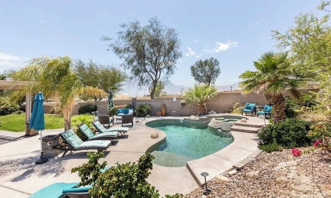 Desert Hot Springs House | Mountain & Sunset Views, Private Salt water Pool Spa, Putting Green, Spacious
