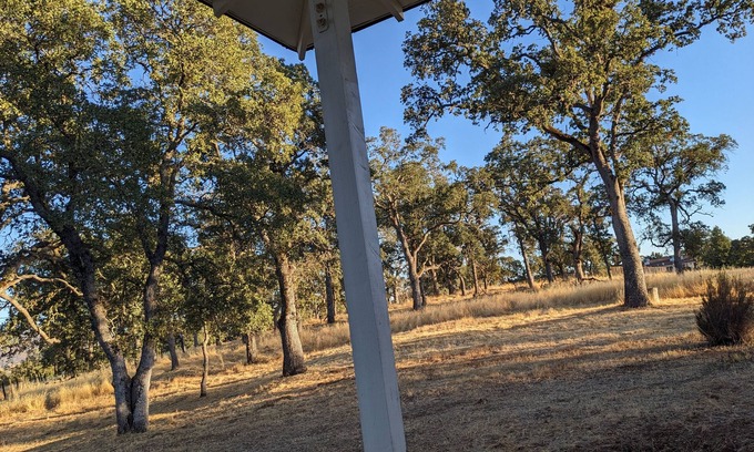 Valley Springs House | Natural clay tennis court 80 acres near Hogan lake.