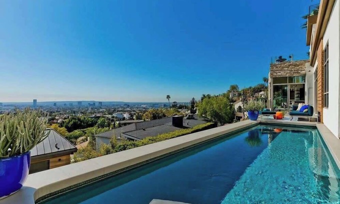 Hollywood Hills West House | New 3Bd RH Modern Sunset Strip View home~Pool/Spa