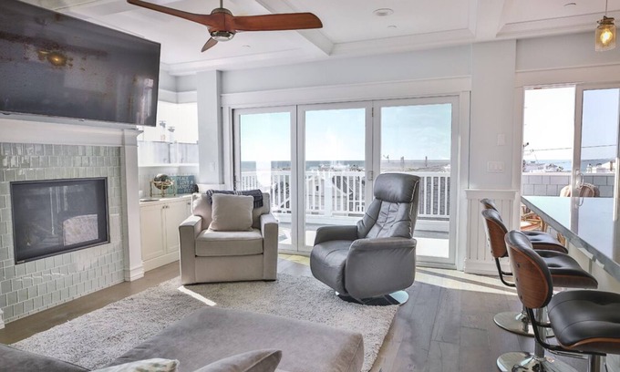 Hermosa Beach House | New Cape Beach House With Whitewater Ocean Views & Just 3 blocks from the Beach