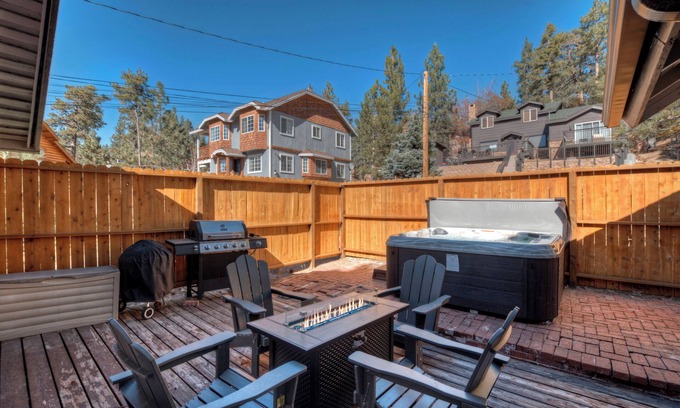 Boulder Bay House | New Hot Tub, New Fire Pit, Game Room and More!
