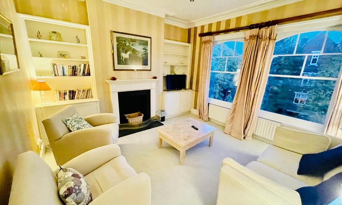 Battersea Apartment | New Lovely 2-bedroom Condo in Chelsea