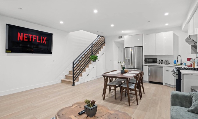 Westlake South Apartment | Not affected by the fire/Modern 5BR Home with Parking, Near LA Attractions #4