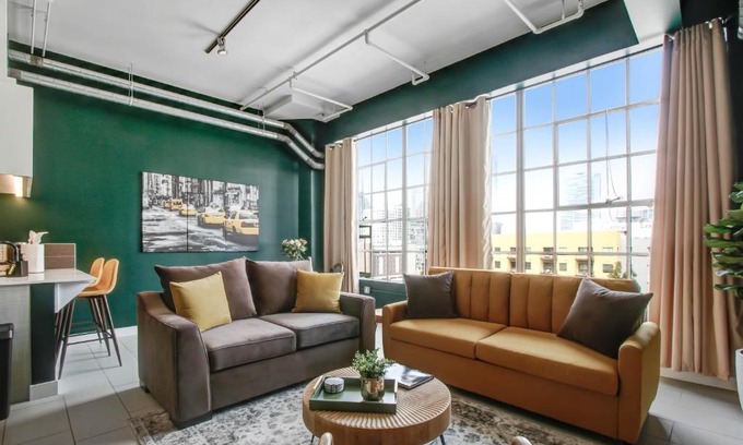 Historic Core Apartment | NYC Styled Loft In DTLA, sleeps 4 with Free Parking!