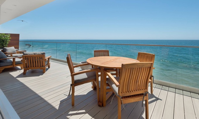 Eastern Malibu House | Oceanfront Beach House the Heart of Malibu!