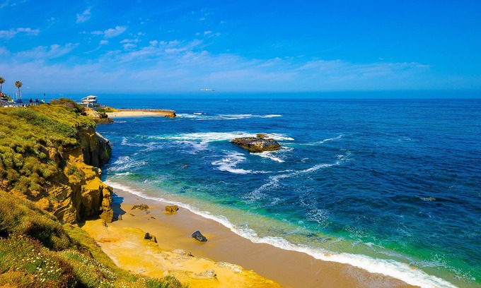 Village of La Jolla House | Oceanfront home with private hot tub, stunning views, fireplace, patio & grill