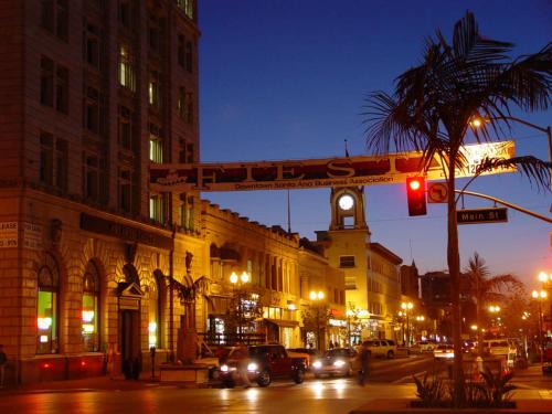 Santa Ana Hostel | Orange County Homes