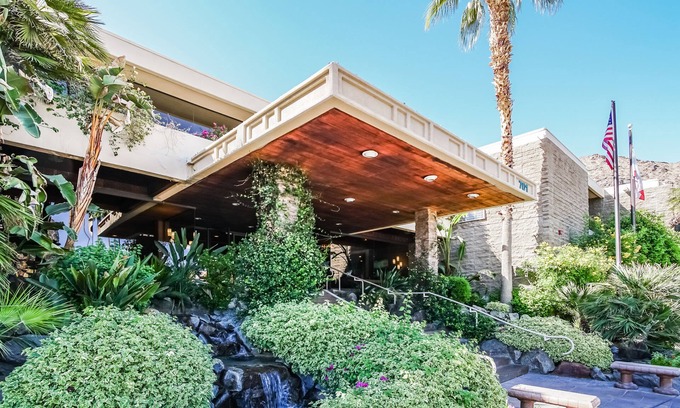 Historic Tennis Club Resort | Palm Springs Tennis Club
