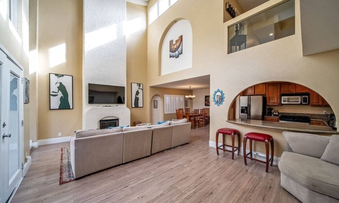 Corona del Mar House | Pet-Friendly Gem Near Beach with Private Patio