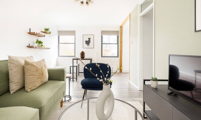 Warwick Apartment | Pimlico Flat near Victoria Station