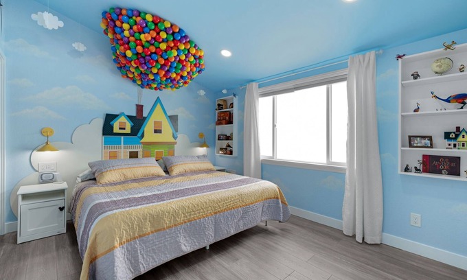 Southwest Anaheim House | Pixar Pier: Heated Pool, Arcade, Golf, and More!+