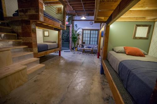 East Hollywood Hostel | PodShare East Hollywood