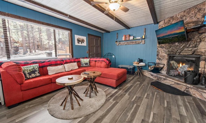 Big Bear City House | Ponderosa Hill Cabin