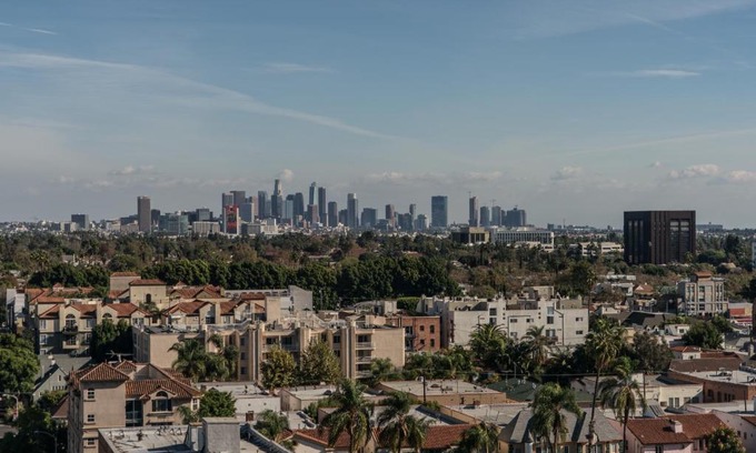 La Brea Apartment | Popular 2 bedroom condo near the Grove