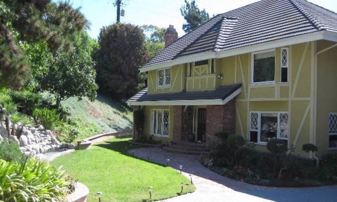 La Habra Heights Resort | Private room ∙ 1 guest
