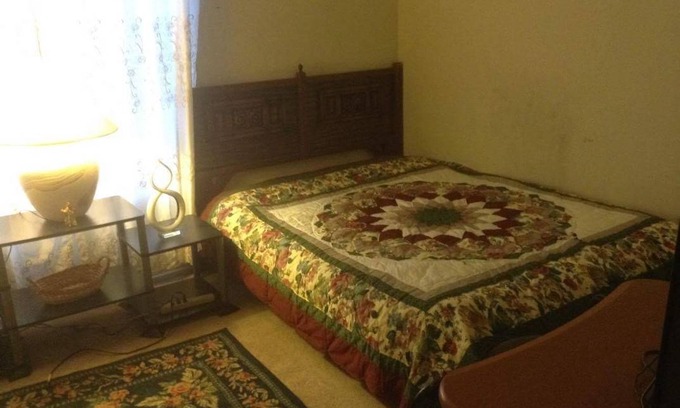 Palmdale Resort | Private room ∙ 1 guest