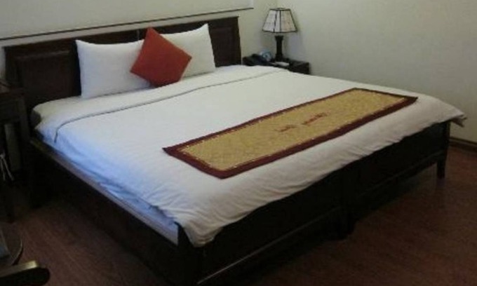 Riverside Resort | Private room ∙ 1 guest