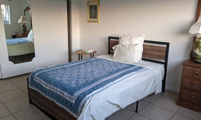 Downtown Long Beach Resort | Private room ∙ 1 guest