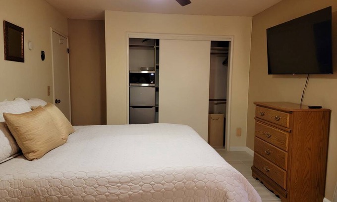Tulare Resort | Private room ∙ 1 guest