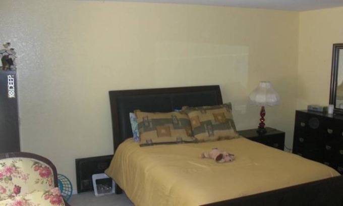 Upland Resort | Private room ∙ 1 guest