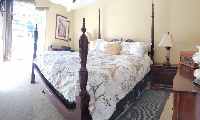 Mission Viejo Resort | Private room ∙ 1 guest