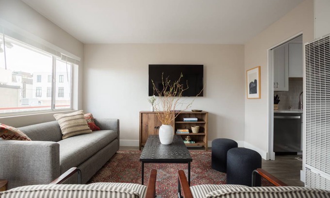 La Jolla Apartment | Seashore VII by AvantStay Modern La Jolla Flat 5mins from the Beach!