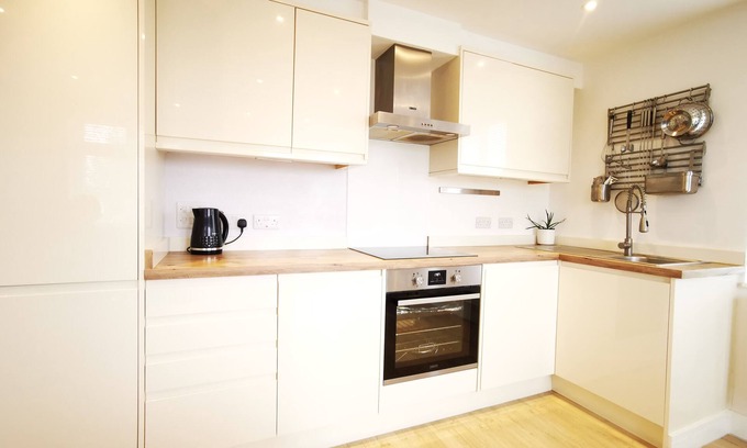 East Wittering Apartment | Seaside Apartment in the Heart of East Wittering Village