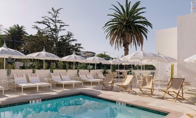 Sunset Junction House | Short Distance From The Well Known Sites! 2 Convenient Units, Pool, Pets Allowed