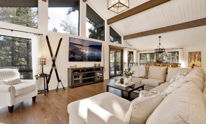 Fox Farm Ski Chalet | Soaring Pines by Big Bear Vacations Central Cozy Estate Chalet
