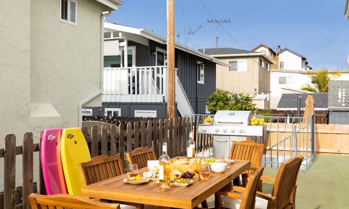 North Pacific Beach Apartment | Sonrisa III by AvantStay