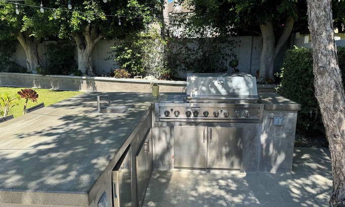 Lake Forest House | Spacious 3 Bedroom Lake Forest home close to all Attractions in Southern CA.