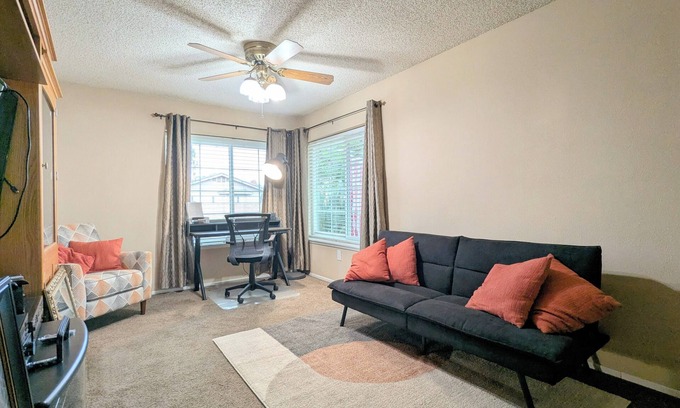 Moreno Valley House | Spacious 3-BR House w/Modern Comfort, Pet Friendly, Space in Moreno Valley